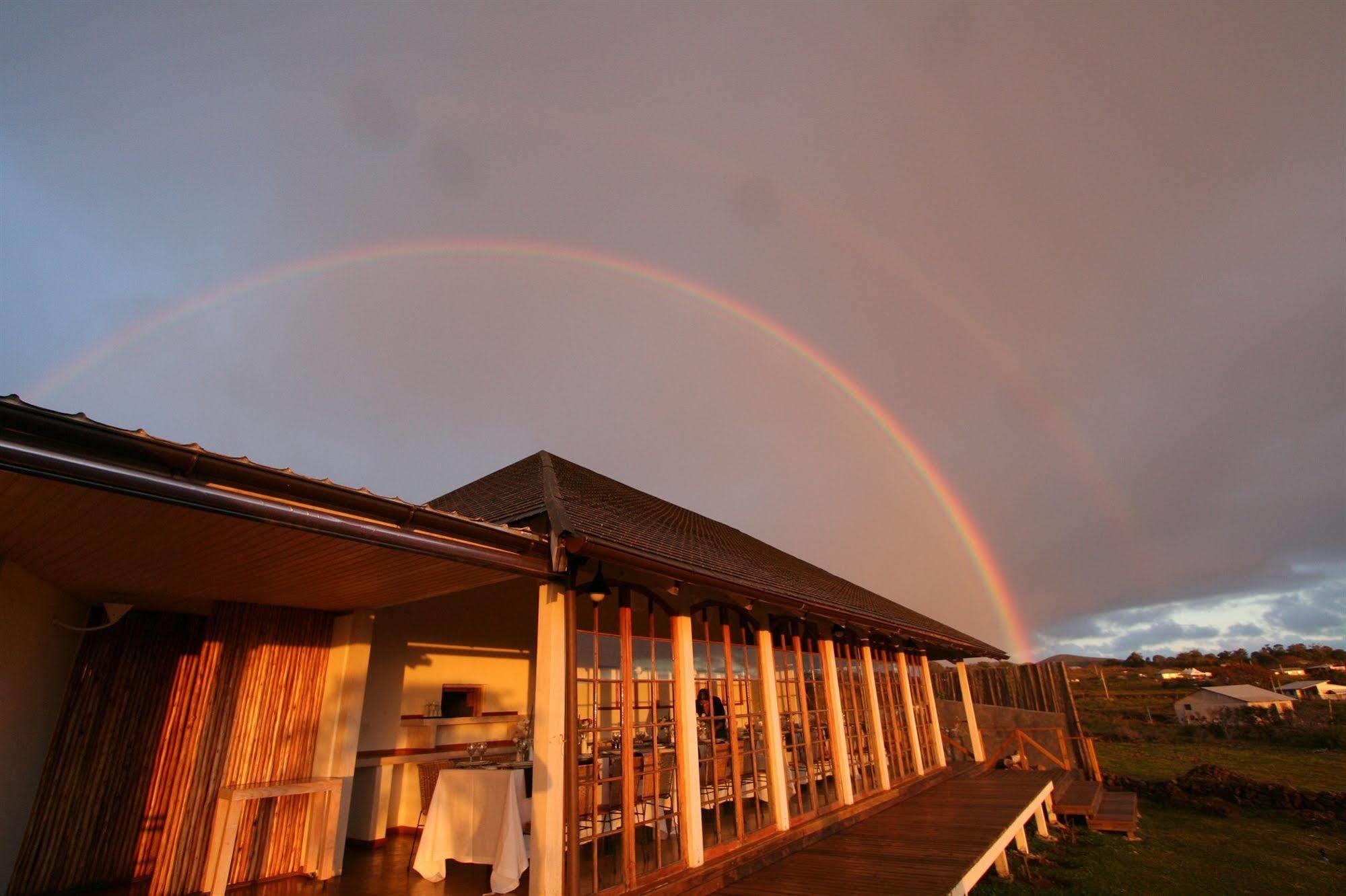 Hotel Altiplanico Isla De Pascua Hanga Roa Esterno foto